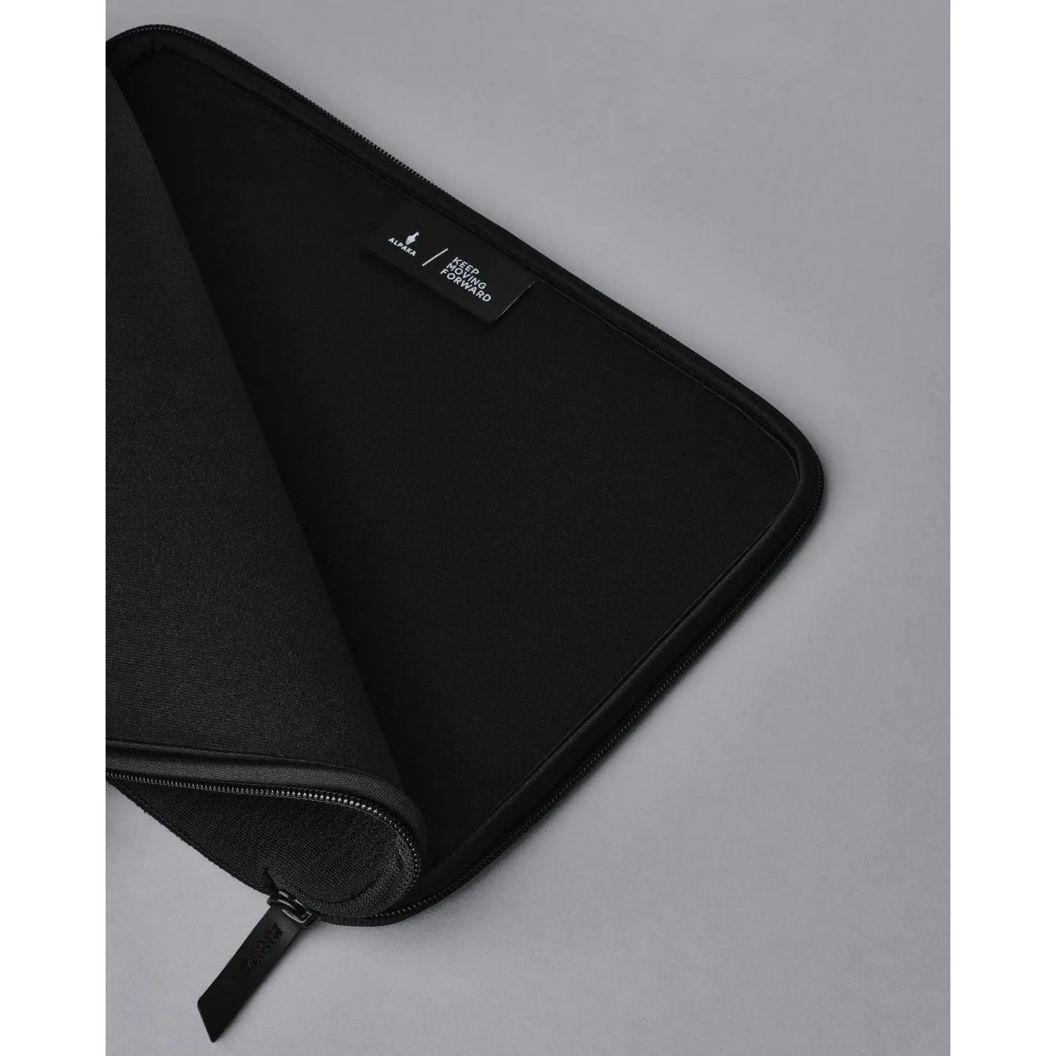 ALPAKA Slim Tablet Sleeve 12.9"