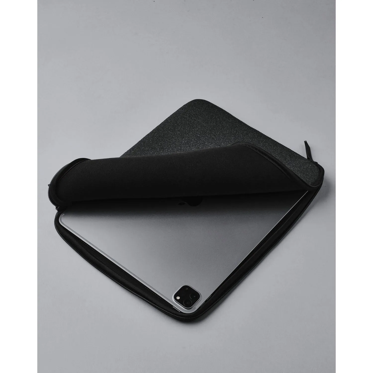 ALPAKA Slim Tablet Sleeve 12.9"