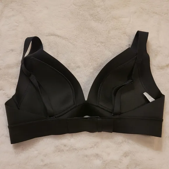 Athleta A-C Essential Bra Black Size Small