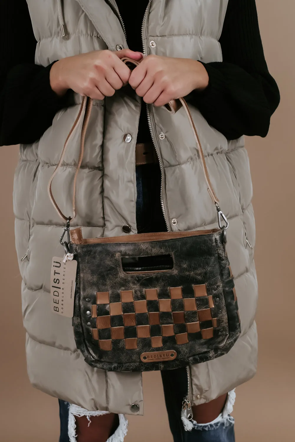Bedstu Keiki, Black Lux Tan Rustic