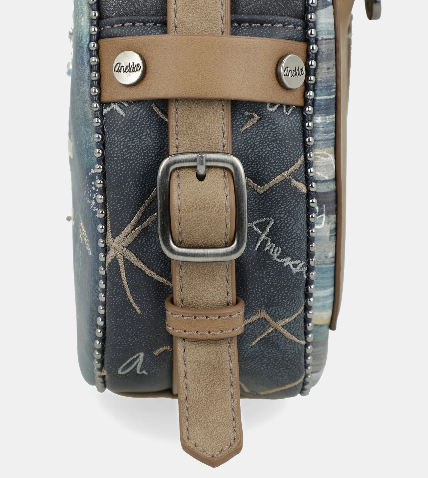 Cool round Iceland handbag