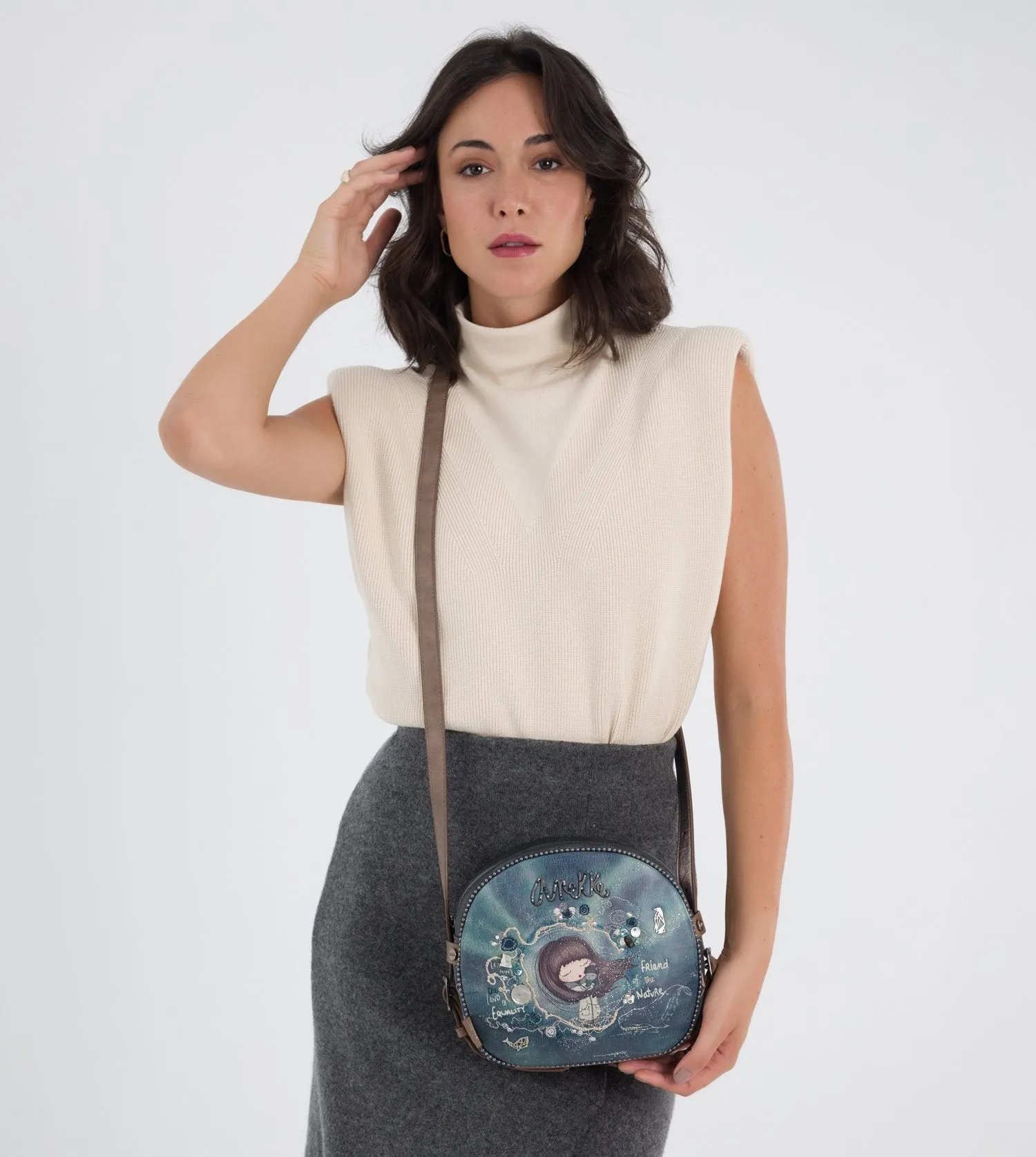 Cool round Iceland handbag