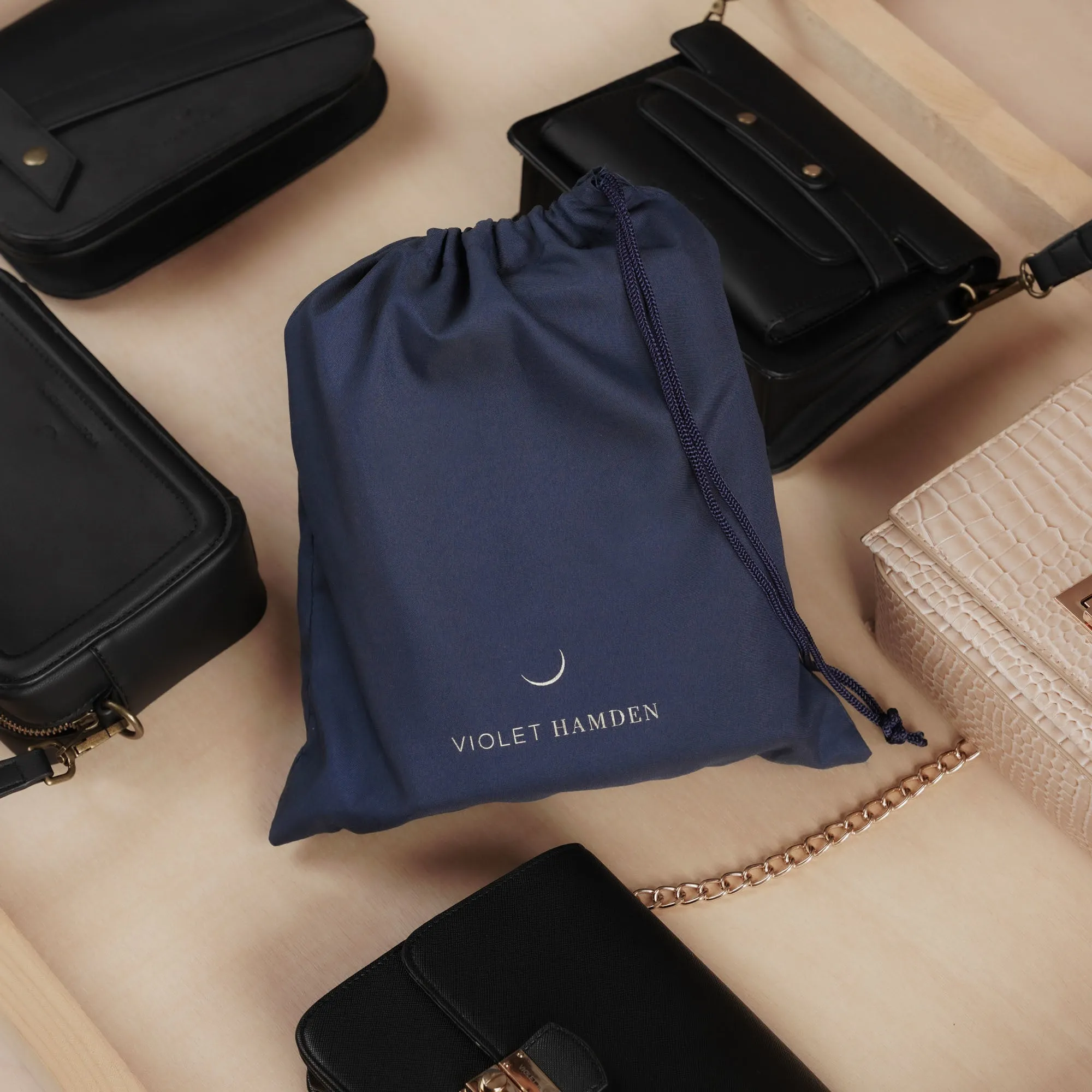Essential Bag cream shoulder bag
