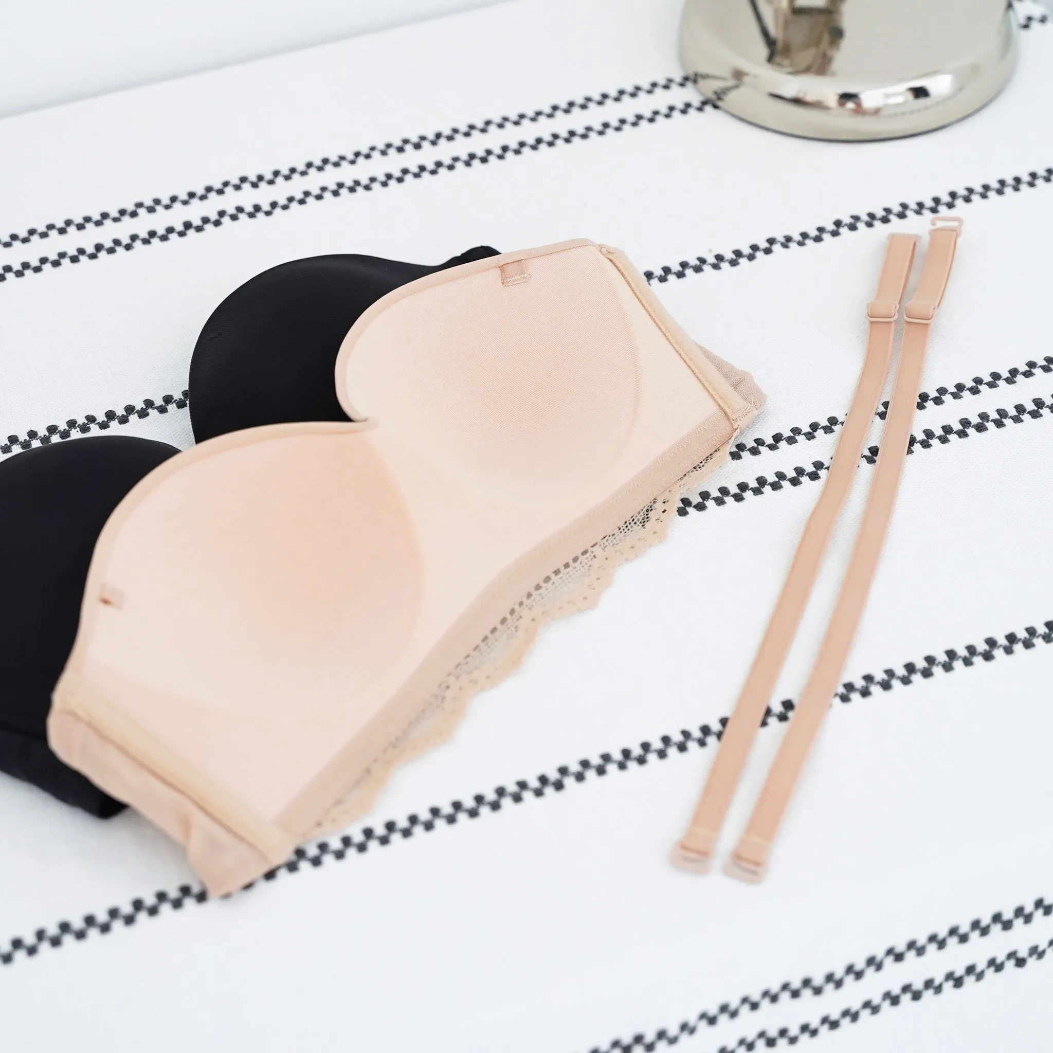 Flexi-Modal! Lightly-Lined Convertible Seamless Wireless Bra in Black