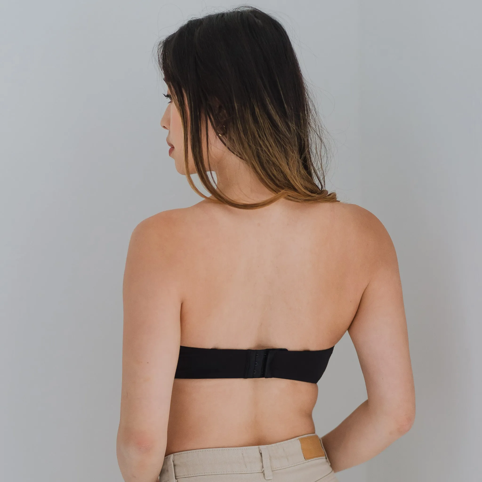 Flexi-Modal! Lightly-Lined Convertible Seamless Wireless Bra in Black