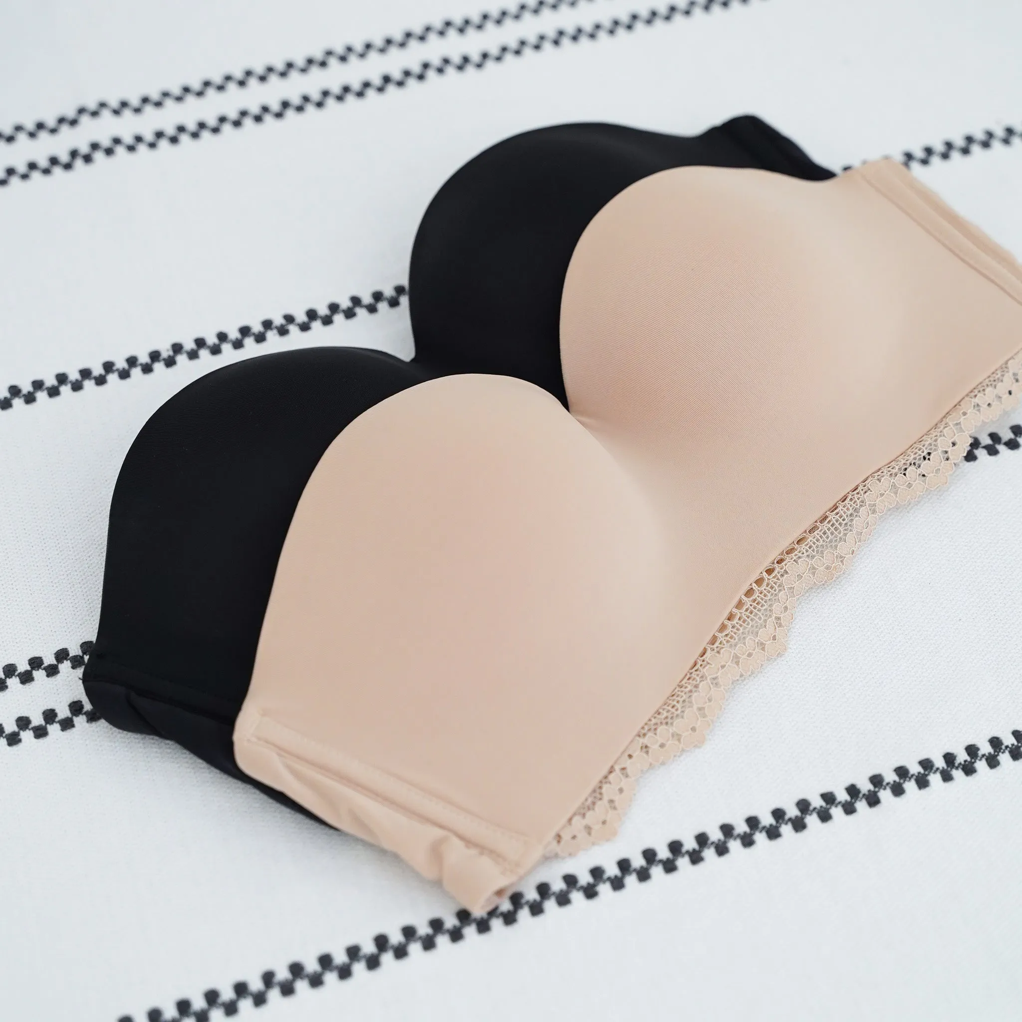 Flexi-Modal! Lightly-Lined Convertible Seamless Wireless Bra in Black