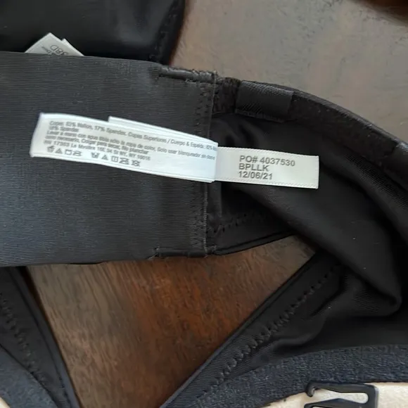 Le Mystere Infinite Possibilities Deep Plunge Convertible Push-Up T-Shirt Bra.