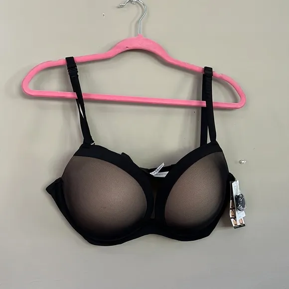 Le Mystere Infinite Possibilities Deep Plunge Convertible Push-Up T-Shirt Bra.