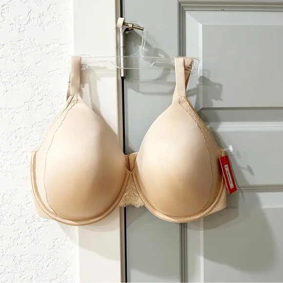 NWT Spanx Undie-Tectable Lightly Lined Full Coverage Bra