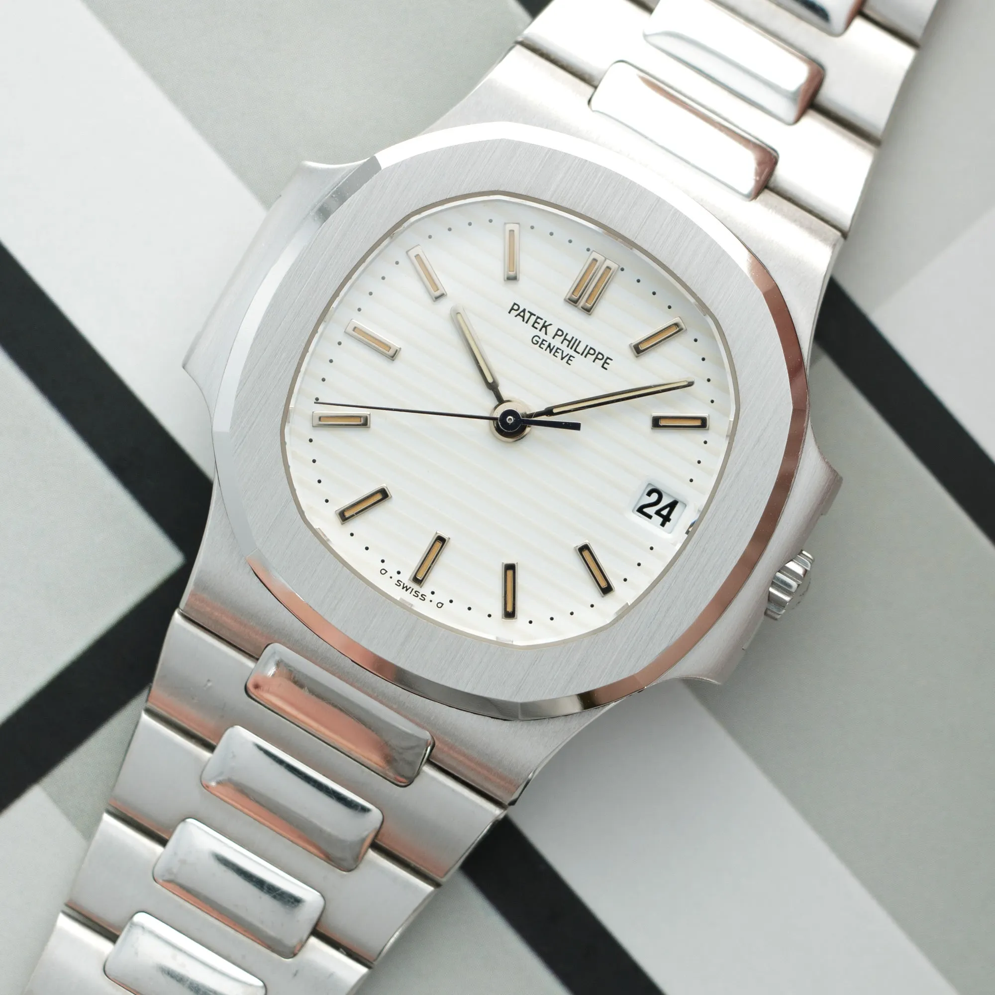 Patek Philippe White Gold Nautilus Ref. 3800 in Top Condition