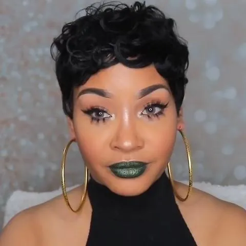 Romantic sweet extreme black short roll wig