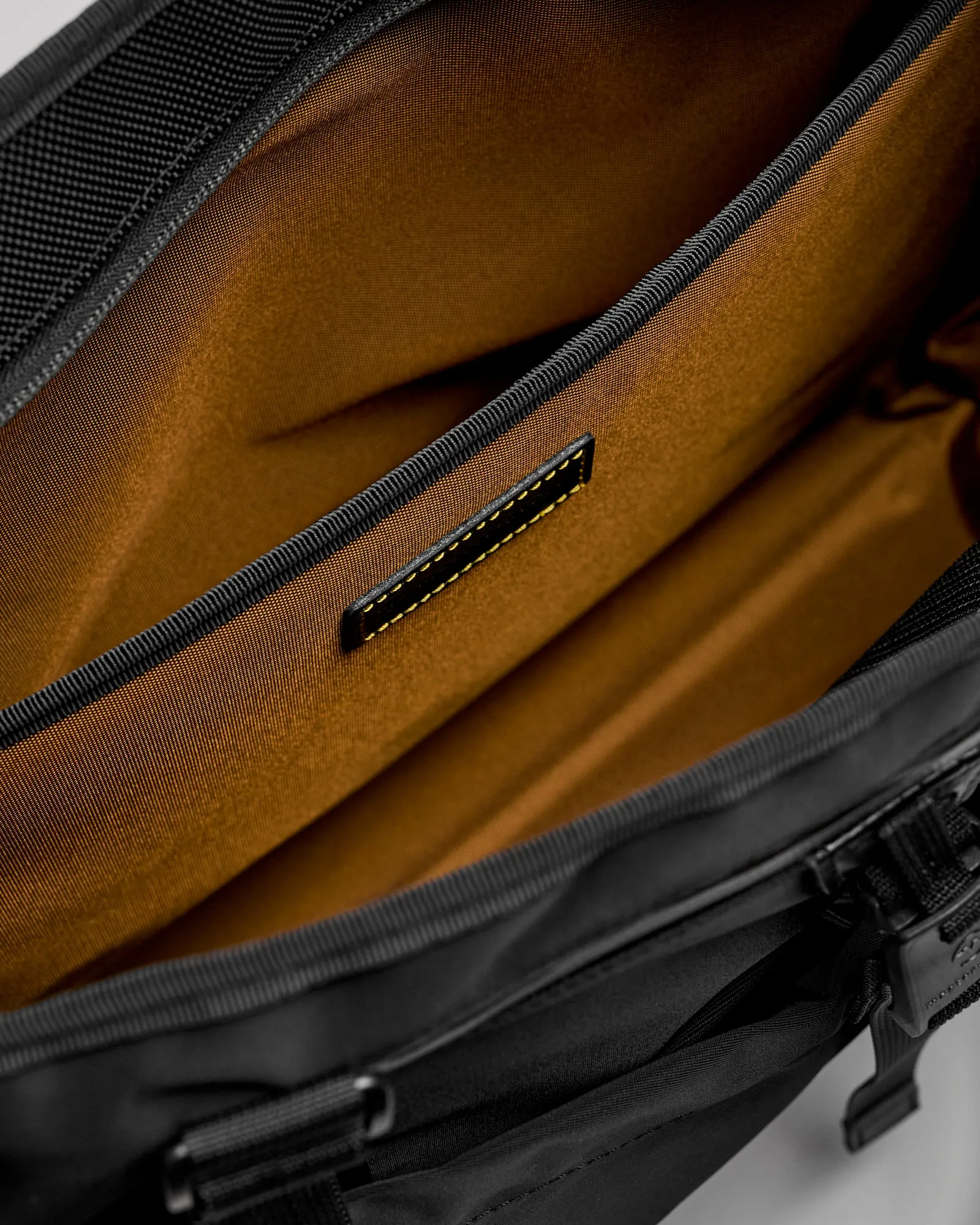 Scramble 2way Tote Bag in Black