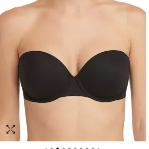SPANX NEW  Up For Anything Strapless Bra 30022R