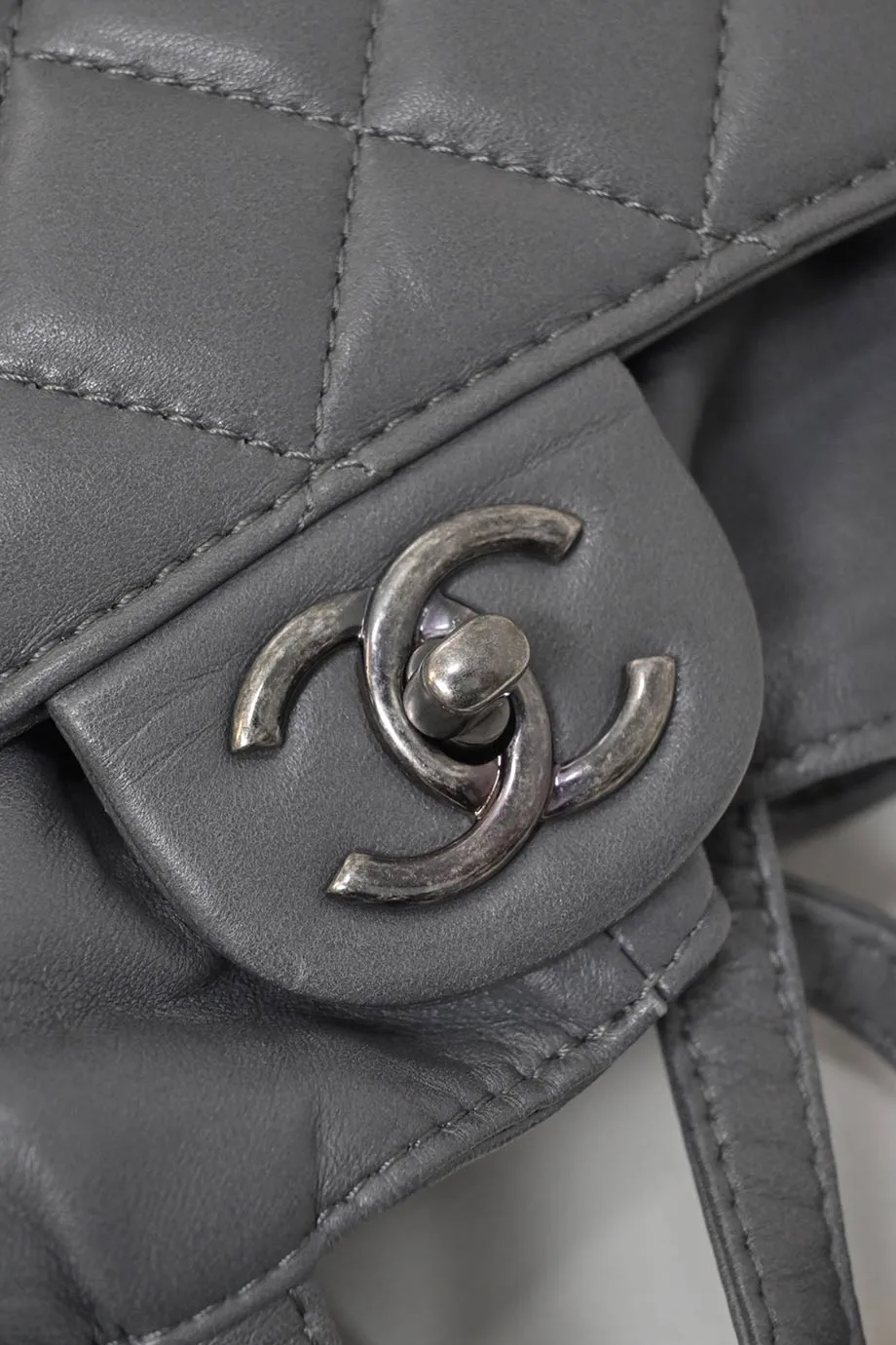[WB6724] Chanel | Cross-Body Bag